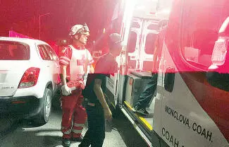 Dos menores de edad terminaron lesionados, luego de sufrir un aparatoso accidente.