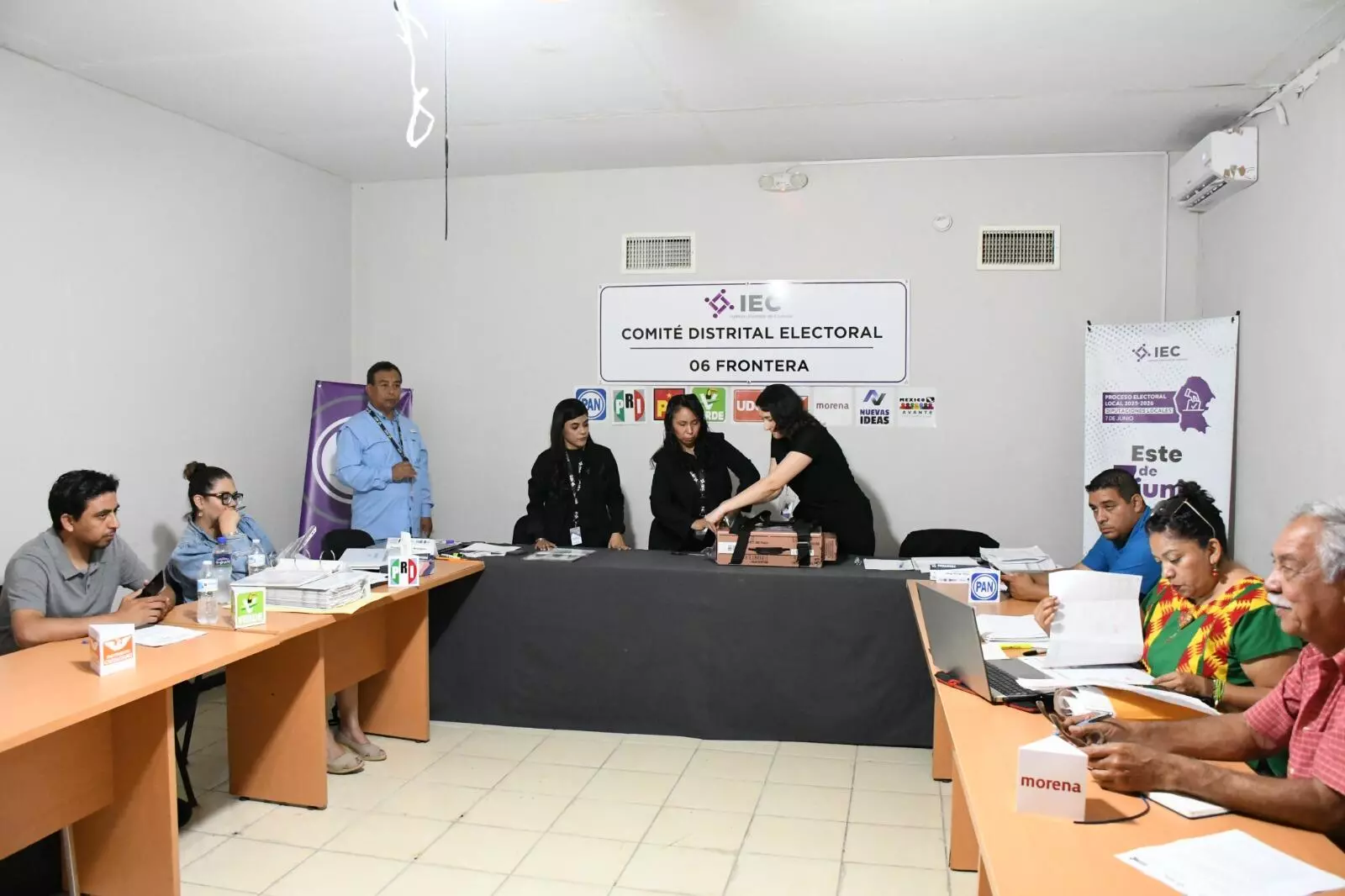 Resguardan recuento de votos en Comité Distrital 06 de Frontera