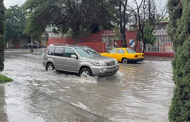 Podrán implementarse clases a distancia en casos de riesgo por lluvias en Coahuila