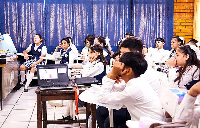 Afirma Subsecretario de Educación que después de las lluvias se pronostican altas temperaturas