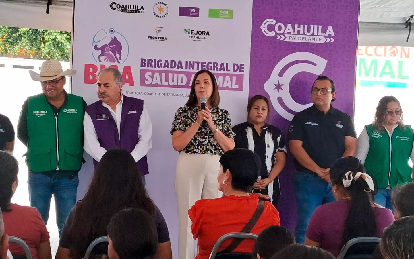 La meta fue ofrecer atención integral a cada animal en un solo evento, sustituyendo el esquema anterior de visitas calle por calle.