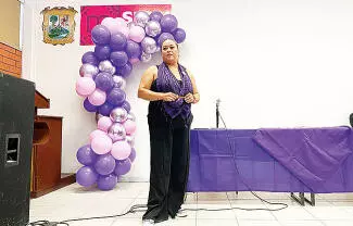 Adriana Sasith Rosales, de Aguijita, Coahuila, encabezó una plática de concientización ante alumnos, docentes, maestros en formación y autoridades 