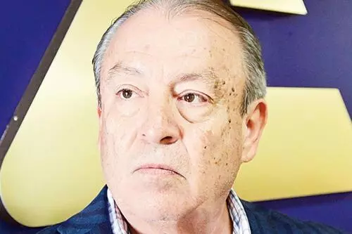 El empresario también apuntó que, a pesar de la contracción económica reciente, el comercio local sigue generando movimiento e ingresos en la regi