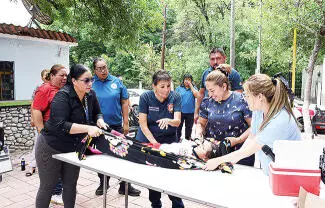 El Ayuntamiento, a través del departamento de Protección Civil y en coordinación con la Policía Estatal, llevó a cabo una serie de pláticas.