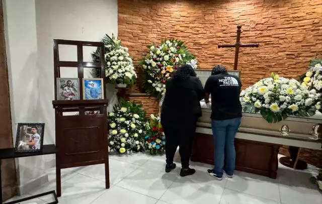 Don Isaías mencionó que su familia, creyente de Dios, enfrenta con la mayor tranquilidad posible la pérdida de su amado hijo.