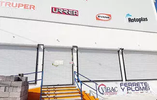 En audiencia de ayer, el empresario compareció para dar seguimiento al proceso legal iniciado por Laura Vianey