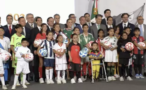 Mikel Arriola, comisionado de la FMF explicó que la propuesta consiste en que los clubes de primera división cuenten con escuelas de futbol.