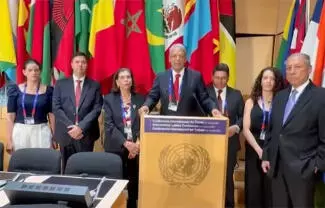 Destacó la construcción de tres grandes retos al mismo tiempo, estrategias para conservar los empleos que tiene el país y que no se vayan