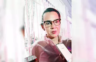 Guadalupe Oyervides Valdés dijo estar preocupada por el comportamiento de los hermanos Flores, Tania y Tony, y les sugirió atiendan su salud mental.