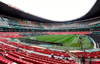 Originalmente abrirían a las 09:00 horas, pero la FIFA lo adelantó ayer una hora.