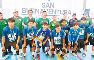 En la Unidad Deportivas se vivió gran pasión por el futbol.