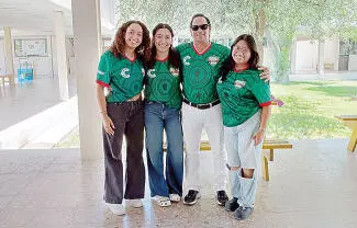 Mostraron su entusiasmo ante la inauguración del máximo evento futbolístico
