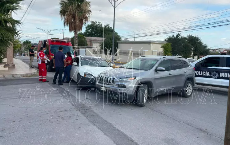 El percance se registró en el cruce de la avenida Ciudad Deportiva y la calle Uruguay.