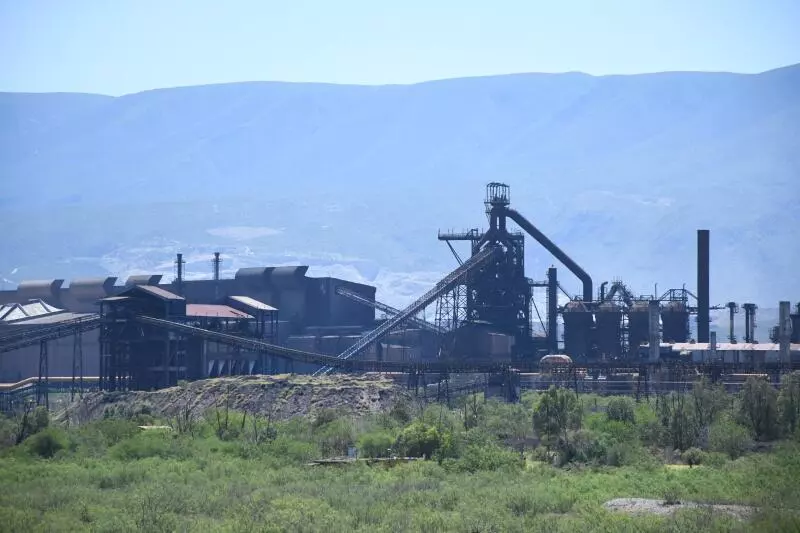 Explicó que esta determinación responde al malestar acumulado durante más de 42 meses de crisis financiera y parálisis siderúrgica.
