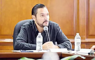 El alcalde Carlos Fernando Villarreal Pérez informó que la empresa Yura Harness comenzará este fin de semana su proceso de reclutamiento de personal.