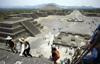 La presidenta destacó las obras de rehabilitación en la Zona Arqueológica, a dos meses del ataque que dejó una turista canadiense muerta y 13 heridos