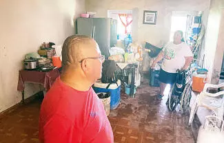 Debido a las fuertes lluvias que se presentaron en Frontera, una familia perdió casi todo su patrimonio.
