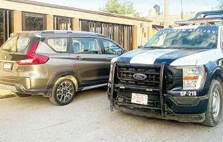 Elementos de Seguridad Pública brindaron el apoyo de traslado a su domicilio en la colonia Progreso, a una mujer que presentó una crisis nerviosa.