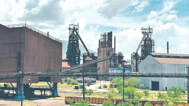 Al seguir prorrogando la subasta de Ahmsa y Minosa se hace más larga y dolorosa la agonía de ex trabajadores