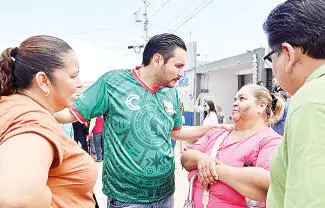 El alcalde Carlos Fernando Villarreal Pérez, mantuvo vivo el ánimo por el triunfo de la Selección Mexicana sobre Corea del Sur.