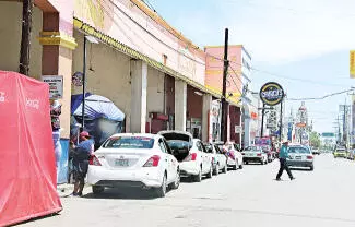 La crisis económica y la competencia de las plataformas han afectado este oficio, refirió el líder Javier Hernández