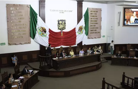 Se reducirá la integración de cabildos y el presupuesto del Congreso del Estado.