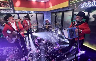 La Chona es mucho más que una canción de fiesta. A 31 años de su estreno, Los Tucanes de Tijuana recuerdan cómo nació este éxito