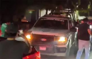 Decenas de personas se habían concentrado para celebrar el resultado deportivo