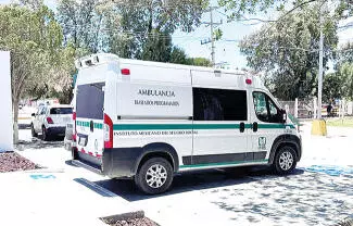 Un recién nacido fue trasladado de emergencia la tarde del jueves desde el Hospital General de Cuatro Ciénegas hasta la Clínica 7.