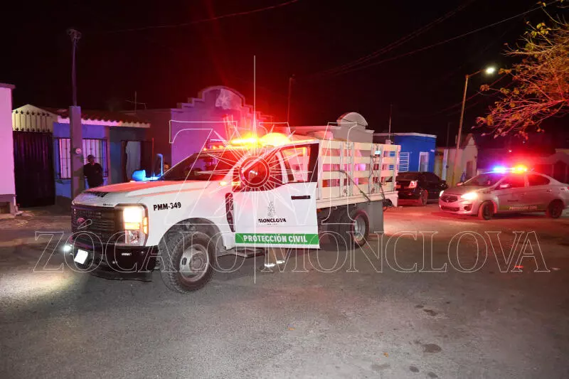 Los hechos ocurrieron sobre la calle 40, a la altura del domicilio marcado con el número 1234, donde las llamas comenzaron a consumir el interior del