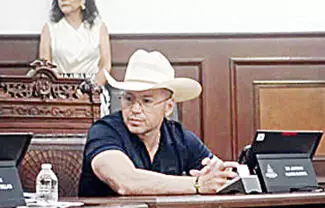 Resolución vuelve a colocar bajo los reflectores a Juan Marcos Dávila, quien cuenta con un controversial historial en Nuevo León