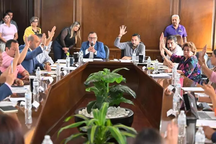 Uno de los principales acuerdos fue la aprobación del Estado Financiero correspondiente a mayo de 2026, presentado mediante dictamen de la Comisión de Hacienda, Patrimonio y Cuenta Pública