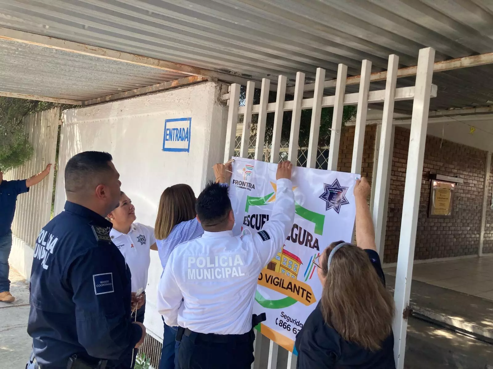 La alcaldesa informó que existen un total de 82 planteles educativos entre los turnos matutino y vespertino, donde se colocarán lonas informativas p