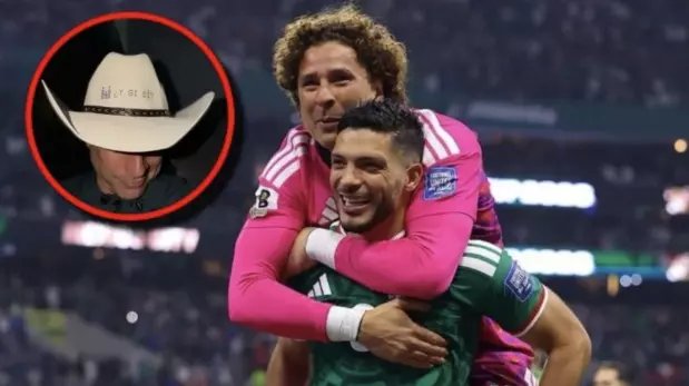El arquero mexicano se unió a la celebración de todo el país tras el triunfo de la selección mexicana ante Ecuador
