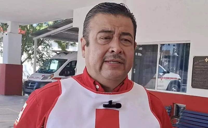 El comandante del cuerpo de rescate de la Cruz Roja de Monclova recomendó a quien sale a la carretera revisar previamente su vehículo, respetar los señalamientos carreteros, así como no conducir bajo los influjos de bebidas.