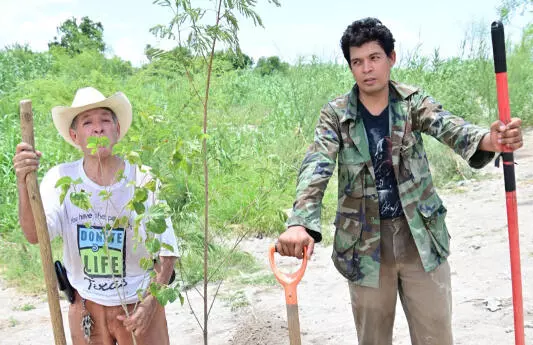 Antonio Briones recordó que la iniciativa nació hace más de 15 años, cuando su hijo aún era estudiante, pero ya tenía el interés de contribuir a la restauración ecológica del río.