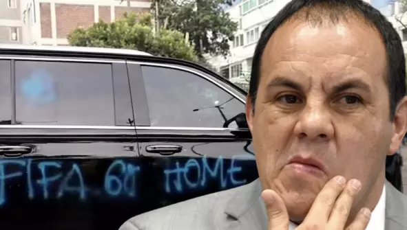 Una movilización de la Asamblea Antimundialista deriva en un incidente con el exfutbolista cuando su camioneta es rodeada y pintada