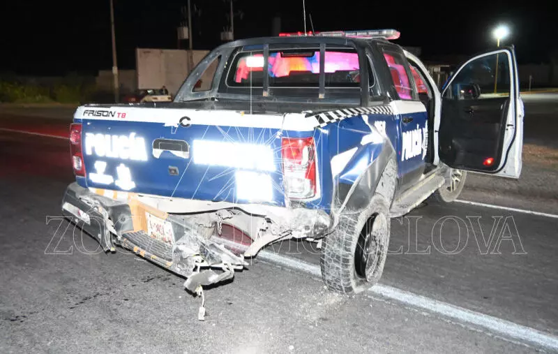 Un choque por alcance se registró durante la madrugada de hoy sobre la carretera federal número 30, a la altura del aeropuerto.