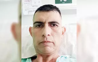 Familiares del paciente exigieron al IMSS que se le brinden los cuidados médicos que requiere ante la imposibilidad de pagar servicios particulares.