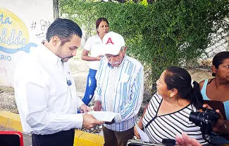 Debido al deterioro que presenta tras las recientes lluvias y que dificulta el paso de vehículos