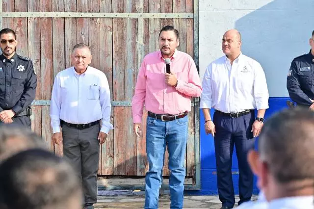 El alcalde evitó referirse a detalles específicos del caso, argumentando que aún se desconocen a fondo las causas del hecho.