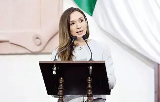La diputada local presenta el exhorto en la sesión de la diputación permanente