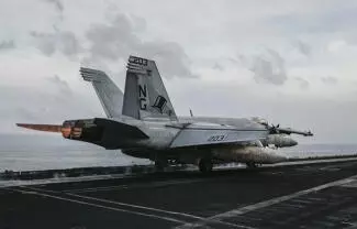 Lejos de aceptar la reclamación iraní, EU reimpuso el martes por la noche el bloqueo naval sobre buques y puertos iraníes.