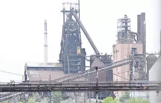 Para que la empresa Altos Hornos de México se pueda vender a algún grupo de inversionistas hay que ponerse flexible en su precio.