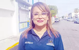 Madre de familia pide ayuda a la policía para controlar a su hijo quien no le quería entregar su teléfono celular con el que llevaba días sin desp