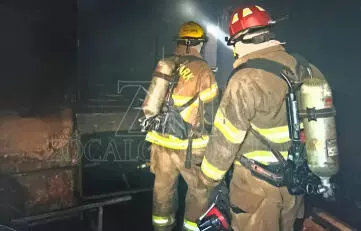 Agradeció de manera especial a los vecinos y clientes que dieron aviso oportuno al notar el fuego, así como a las autoridades que respondieron al llamado.