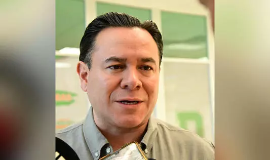 El subsecretario de Gobierno de la Región Centro, Sergio Sisbeles, informó que los tres niveles de gobierno mantienen una estrecha coordinación en materia de seguridad pública durante esta temporada vacacional.