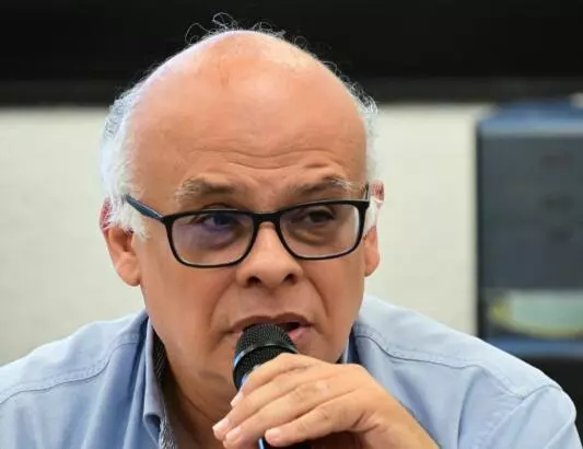 Señaló, que desafortunadamente no han encontrado proyectos y no tienen trabajo