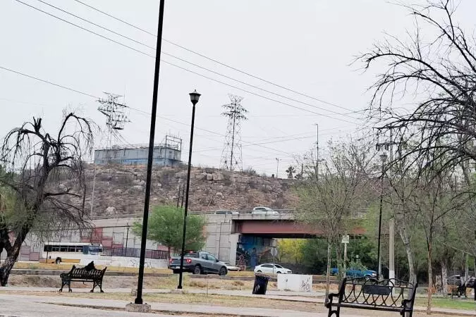 El patrón meteorológico en la región centro de Coahuila da un vuelco radical para despedir la semana laboral, rompiendo de forma contundente con el ambiente bochornoso de días anteriores. 
