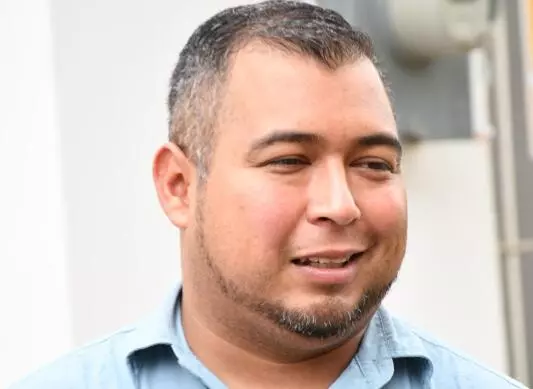 Juan Martín Martínez, gerente general de SIMAS, informó que la lluvia afectó el sistema eléctrico durante aproximadamente una hora, por lo que solicitaron el apoyo del personal de Alumbrado Público